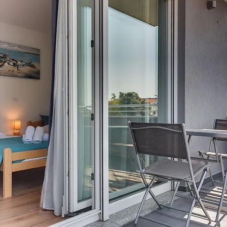 Holiday home Mit Privatem Pool, Trampolin, Gym, Bbq, Darts, Tischfussball